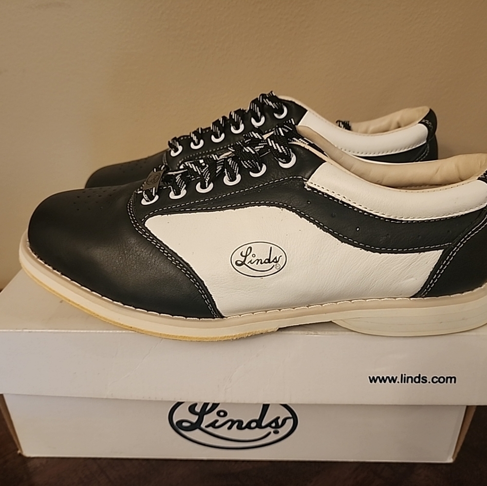 Black and White Men's Athletic Shoes[ Sold ]